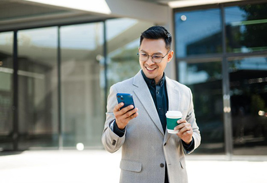 Keuntungan Jual Beli Valas via M2U ID App